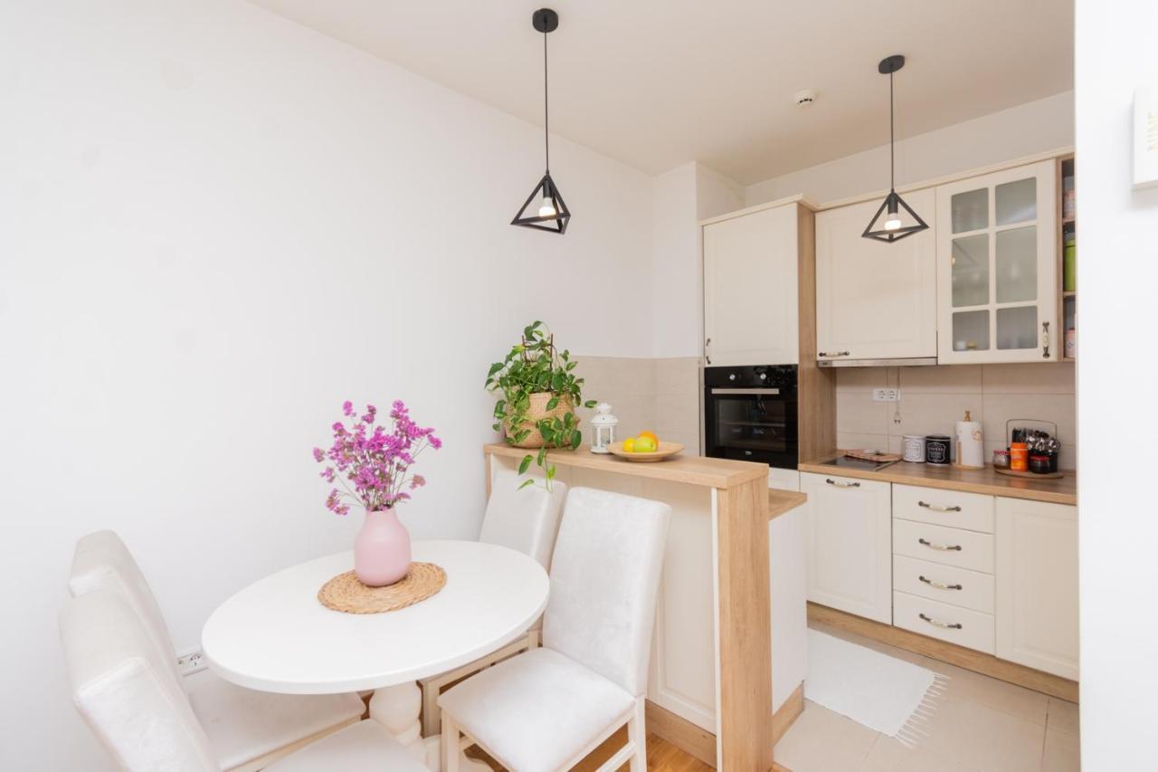 Lux City Apartment With Parking Подгорица Экстерьер фото