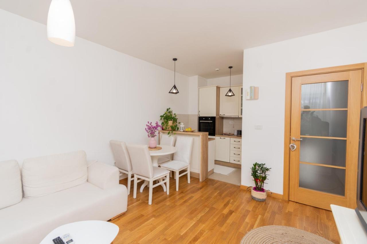 Lux City Apartment With Parking Подгорица Экстерьер фото