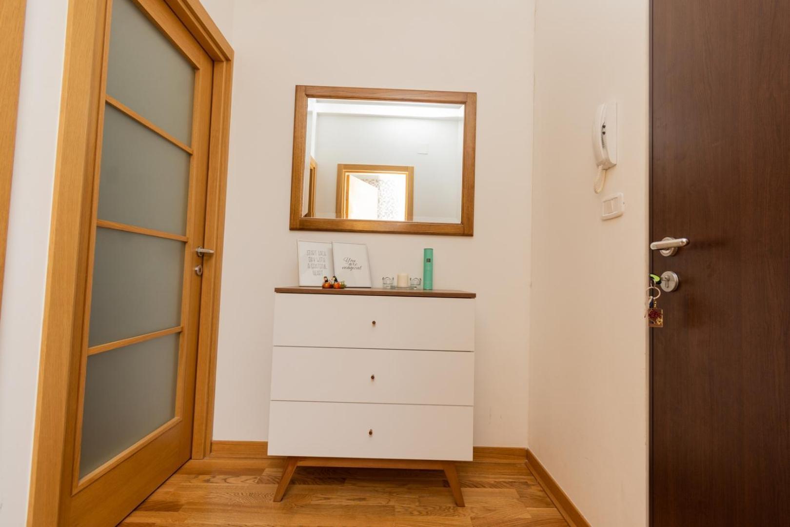 Lux City Apartment With Parking Подгорица Экстерьер фото