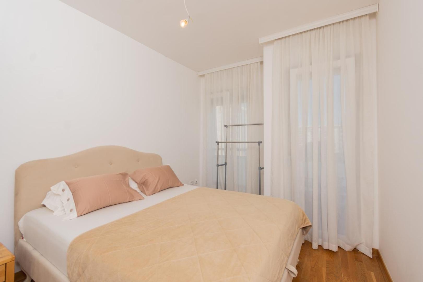 Lux City Apartment With Parking Подгорица Экстерьер фото