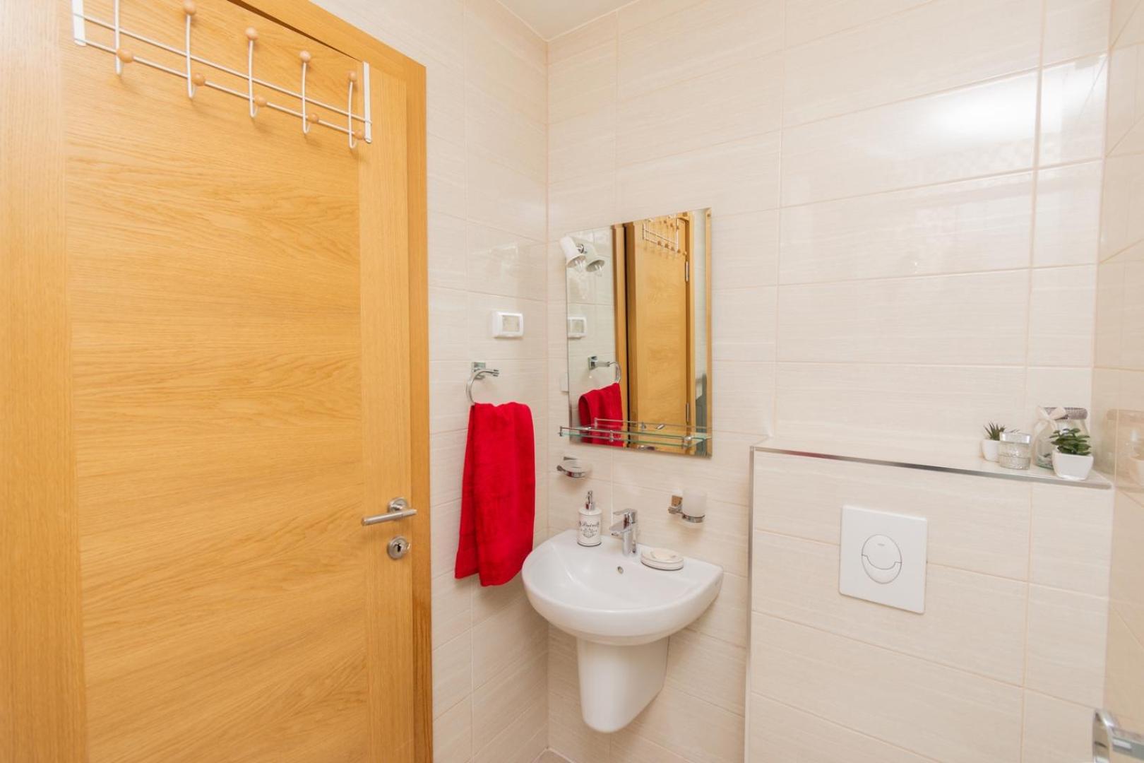 Lux City Apartment With Parking Подгорица Экстерьер фото